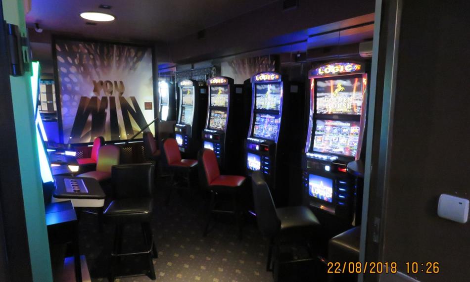 2018-8-23-1249foto bar 11.JPG